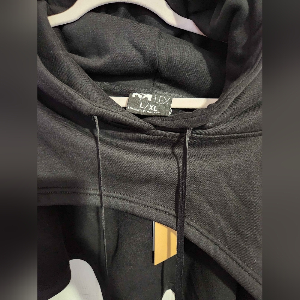 Popflex Cloud Shruggie NWT - image 4